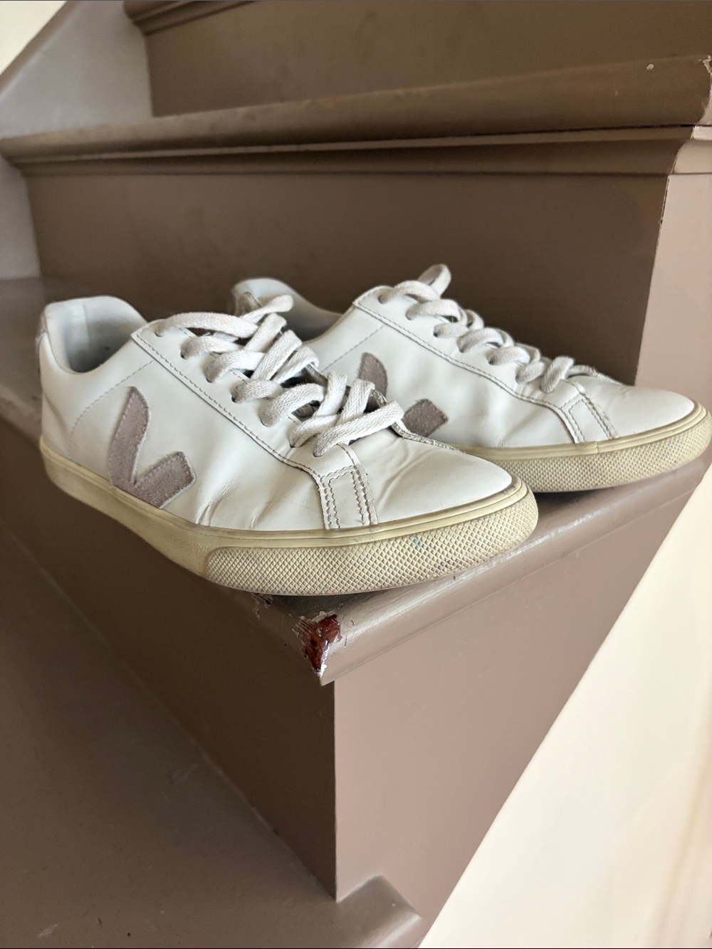 Veja White Leather Sneakers with Pale Pink V Emblem